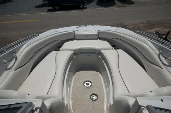 Slide: The Image of Crownline Boats 240 EX MD 2006 - 7