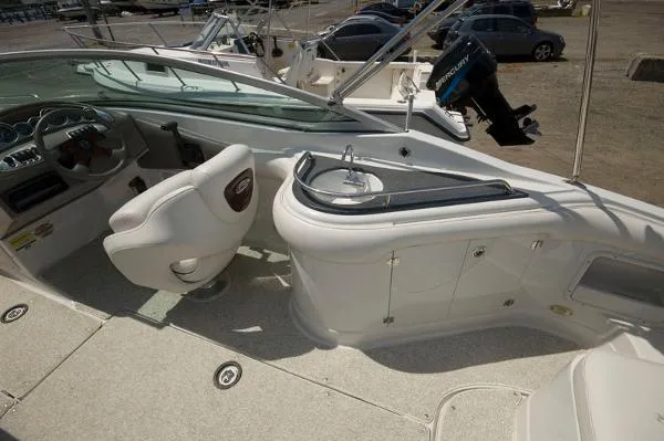 Slide: The Image of Crownline Boats 240 EX MD 2006 - 8