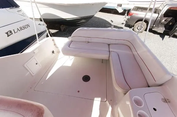 Slide: The Image of Crownline Boats 262 CR 2001 - 11