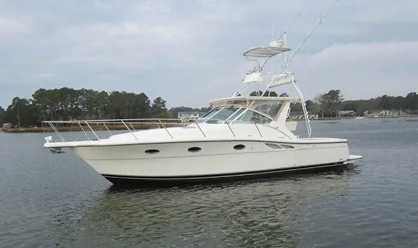 Slide: The Image of Tiara 3500 Open 1999 - 0