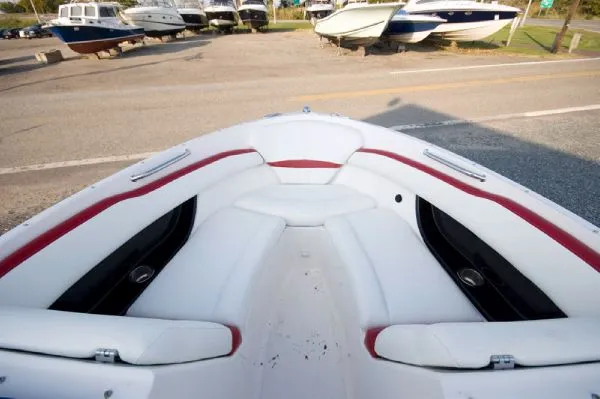 Slide: The Image of Regal 2200 Bowrider 2009 - 4