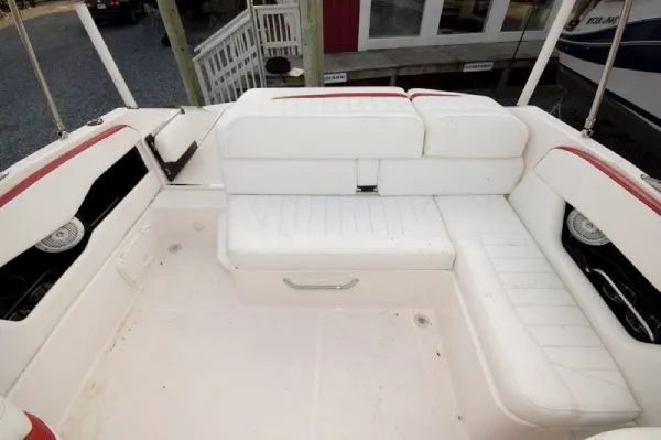 Slide: The Image of Regal 2200 Bowrider 2009 - 5