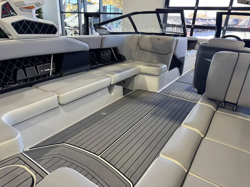 Slide: The Image of Nautique Super Air Nautique GS24 2022 - 14