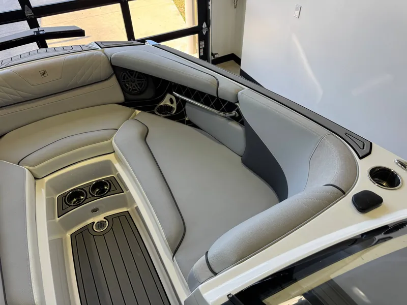 Slide: The Image of Nautique Super Air Nautique GS24 2022 - 18