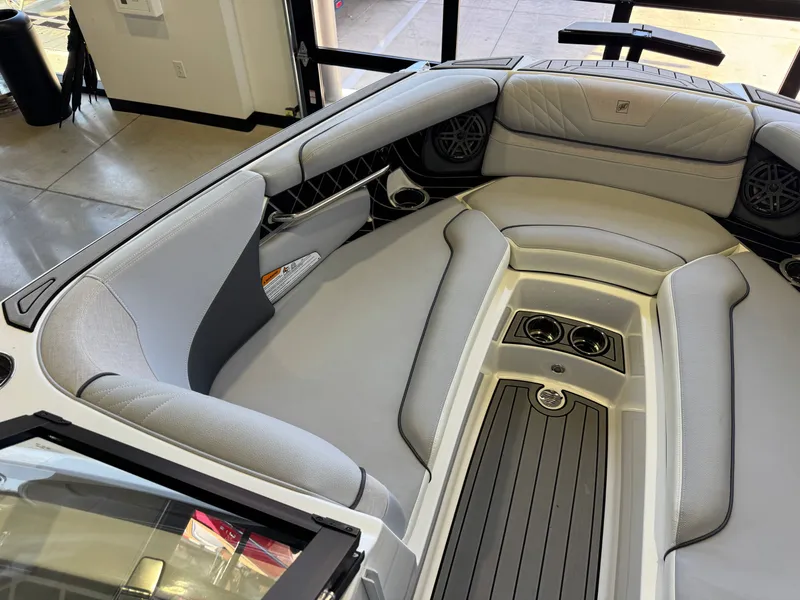 Slide: The Image of Nautique Super Air Nautique GS24 2022 - 19