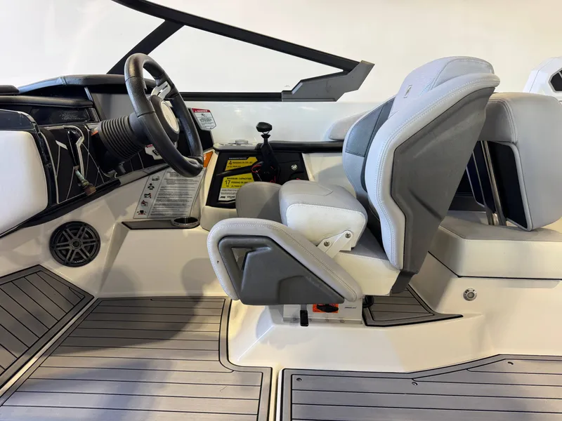 Slide: The Image of Nautique Super Air Nautique GS24 2022 - 23