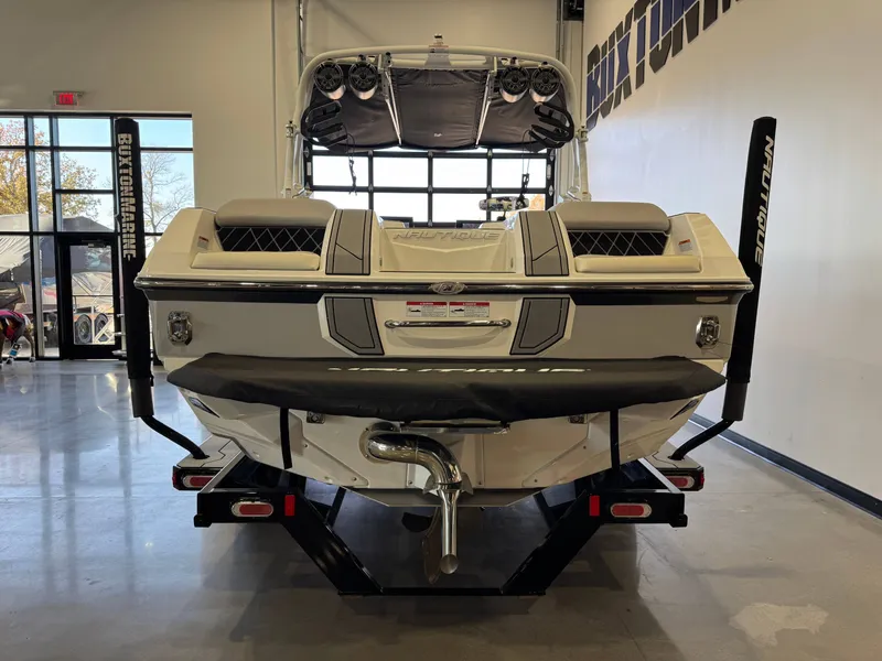 Slide: The Image of Nautique Super Air Nautique GS24 2022 - 6
