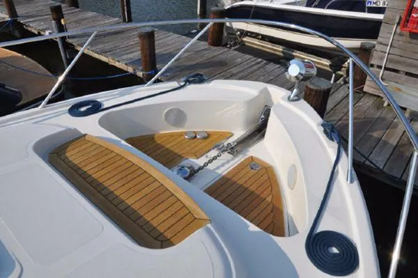 Slide: The Image of Chris-Craft Roamer 40 2005 - 3