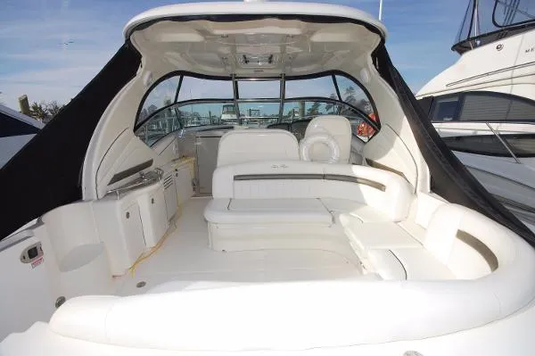 Slide: The Image of Sea Ray 40 Sundancer 2006 - 11