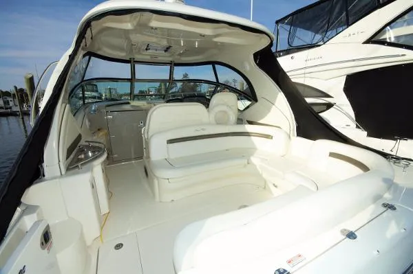 Slide: The Image of Sea Ray 40 Sundancer 2006 - 8