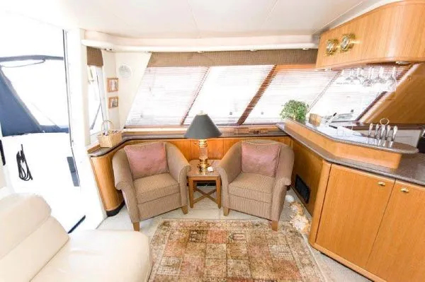 Slide: The Image of Bayliner 4788 Motoryacht (VT) 1999 - 6