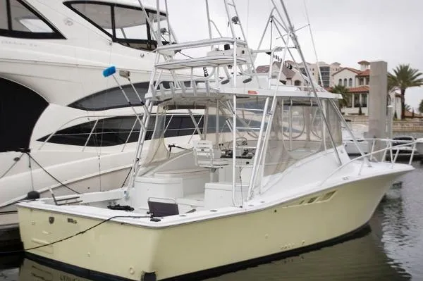 Slide: The Image of Luhrs 32 Open FL 2000 - 0