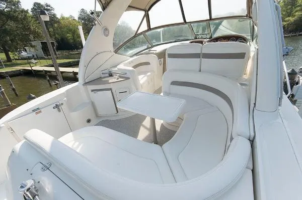 Slide: The Image of Sea Ray 320 Sundancer 2003 - 2