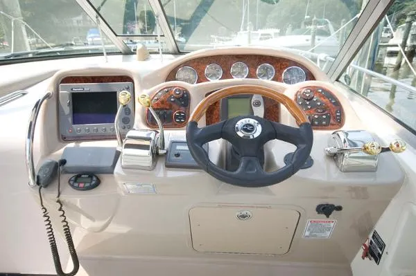 Slide: The Image of Sea Ray 320 Sundancer 2005 - 5