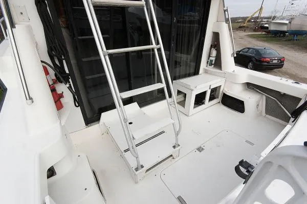 Slide: The Image of Luhrs 3400 Motor Yacht 1991 - 3