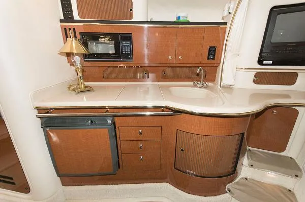 Slide: The Image of Sea Ray 310 Sundancer 2002 - 7