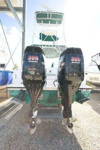 Slide: The Image of Contender 35 Side Console 2000 - 3