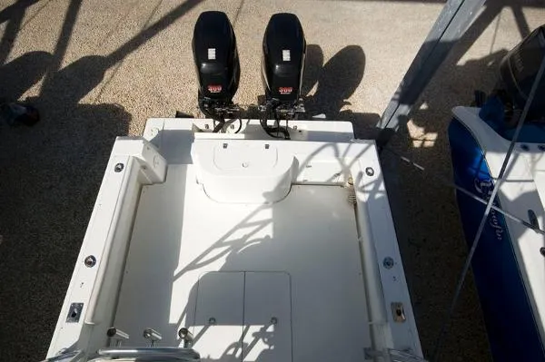 Slide: The Image of Contender 35 Side Console 2000 - 5