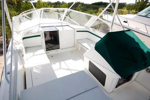 Slide: The Image of Contender 35 Side Console 2000 - 6