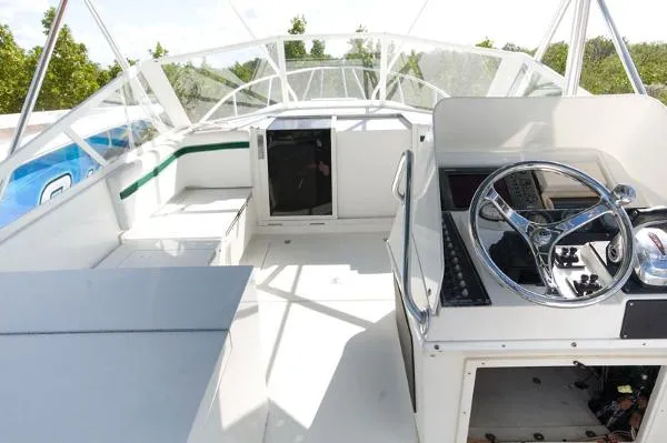 Slide: The Image of Contender 35 Side Console 2000 - 7