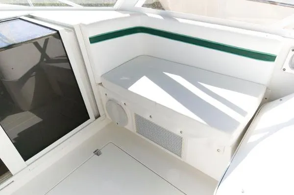 Slide: The Image of Contender 35 Side Console 2000 - 9