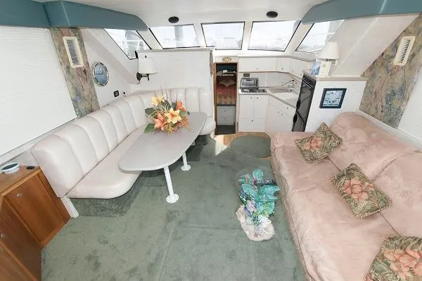 Slide: The Image of Silverton 351 Sedan Cruiser 1997 - 11