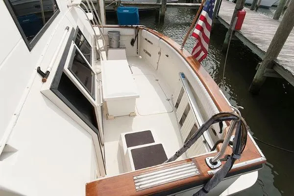 Slide: The Image of Californian 48 Cockpit Motor Yacht 1988 - 1