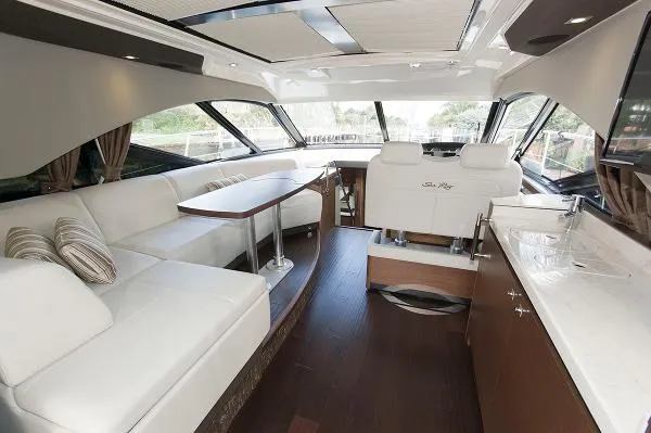 Slide: The Image of Sea Ray 510 Sundancer 2015 - 4