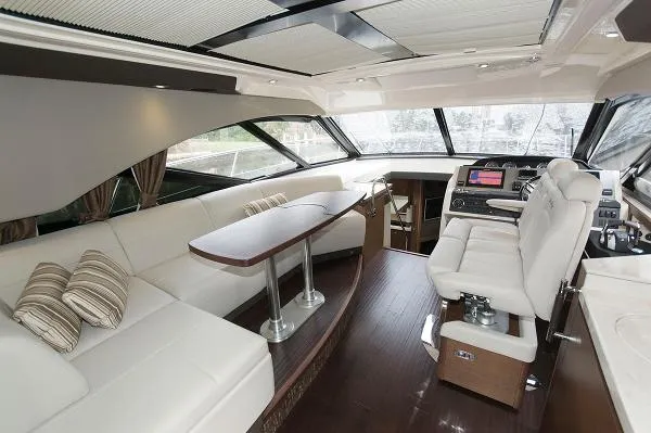 Slide: The Image of Sea Ray 510 Sundancer 2015 - 5
