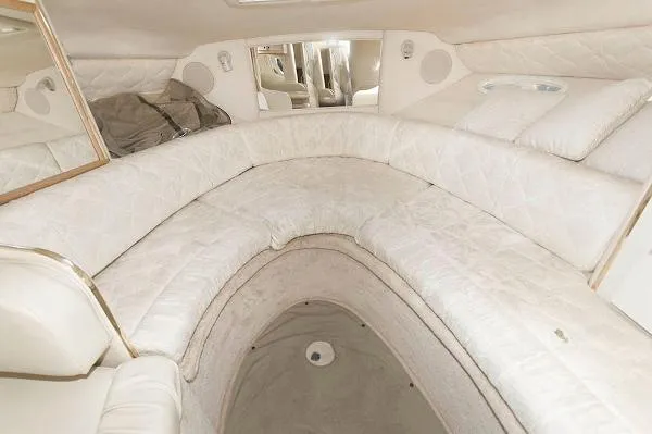 Slide: The Image of Sea Ray 290 Sundancer 2000 - 4