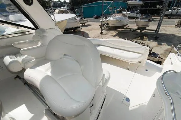 Slide: The Image of Sea Ray 380 Sundancer 2000 - 2