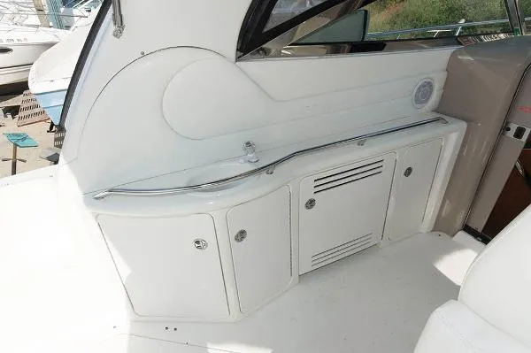 Slide: The Image of Sea Ray 380 Sundancer 2000 - 8