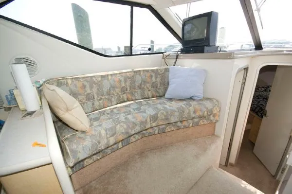 Slide: The Image of Bayliner 3258 Command Bridge 2000 - 8