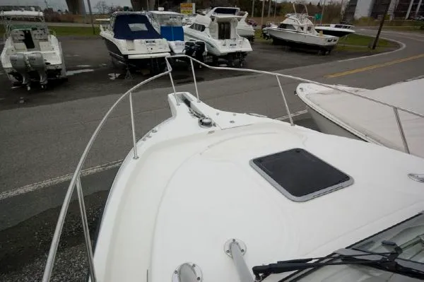 Slide: The Image of Boston Whaler 305 Conquest w/ Diesel Gen (MD) 2006 - 10