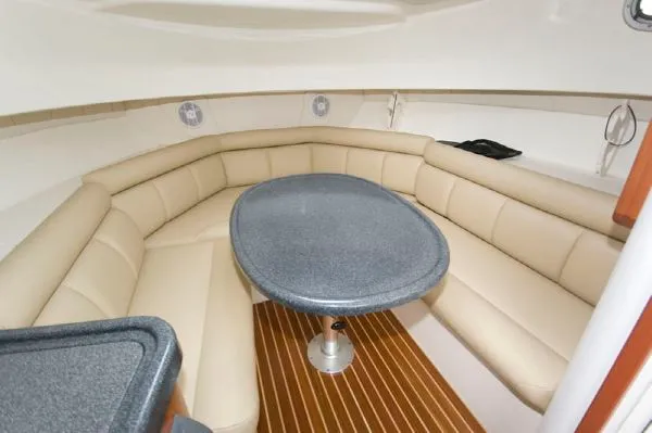 Slide: The Image of Boston Whaler 305 Conquest w/ Diesel Gen (MD) 2006 - 4