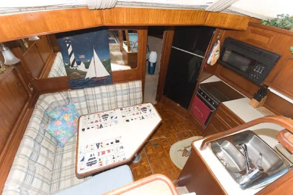 Slide: The Image of Chris-Craft 426 Catalina 1986 - 8