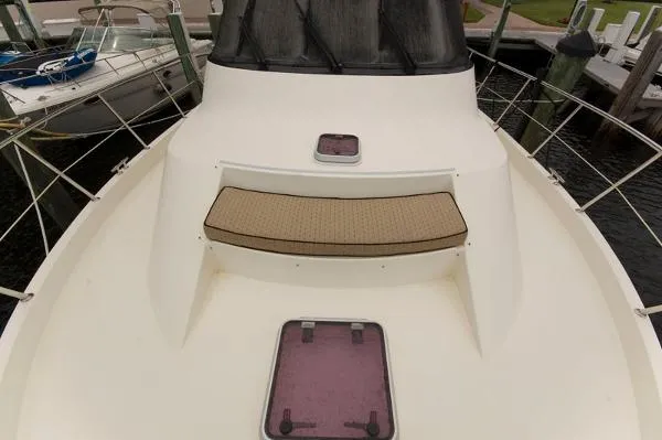 Slide: The Image of Hampton 558 Pilothouse 2007 - 2