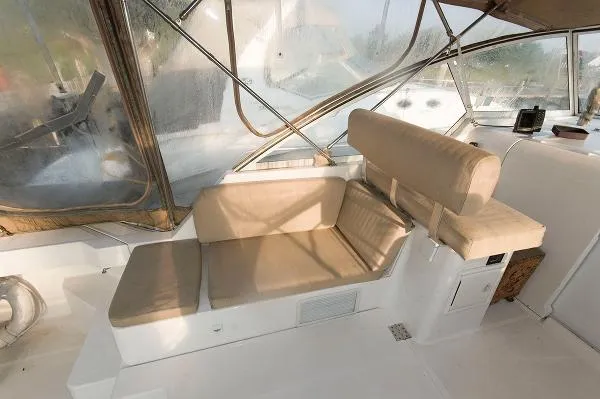 Slide: The Image of Mainship 34 PILOT 2002 - 4