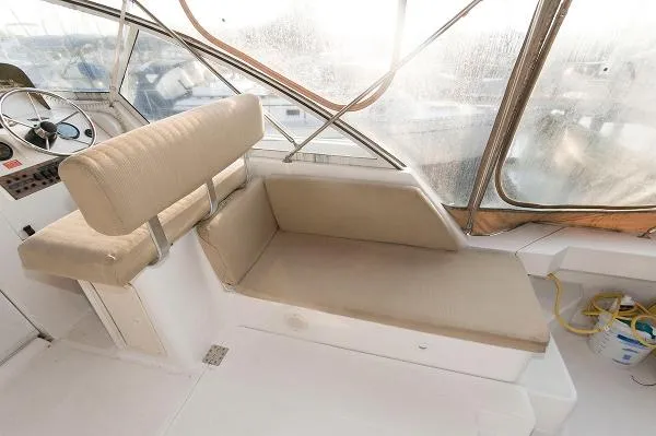 Slide: The Image of Mainship 34 PILOT 2002 - 5
