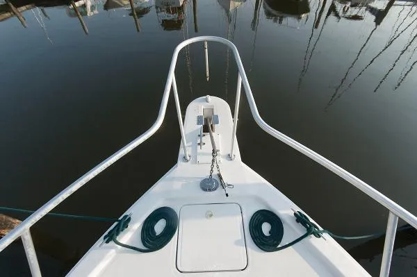Slide: The Image of Mainship 34 PILOT 2002 - 7