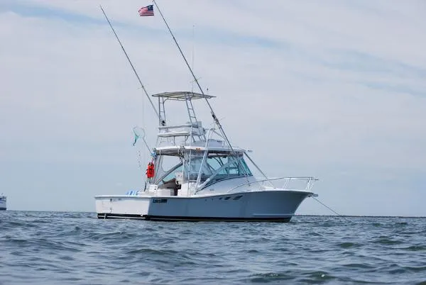 Slide: The Image of Luhrs 32 Open 2001 - 1