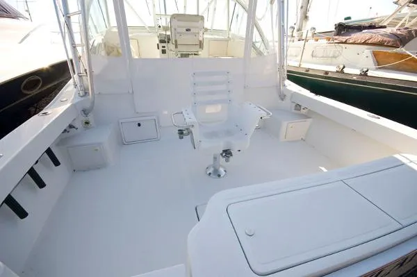 Slide: The Image of Luhrs 32 Open 2001 - 11