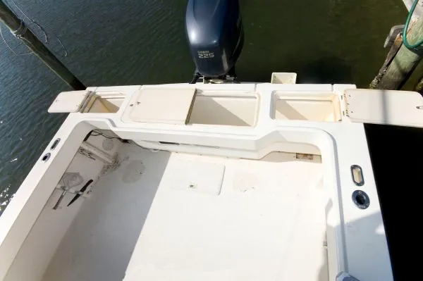Slide: The Image of Parker Marine 2520 XL 2003 - 7