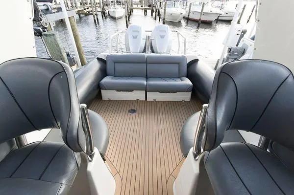 Slide: The Image of Protector 28 Targa 2002 - 5