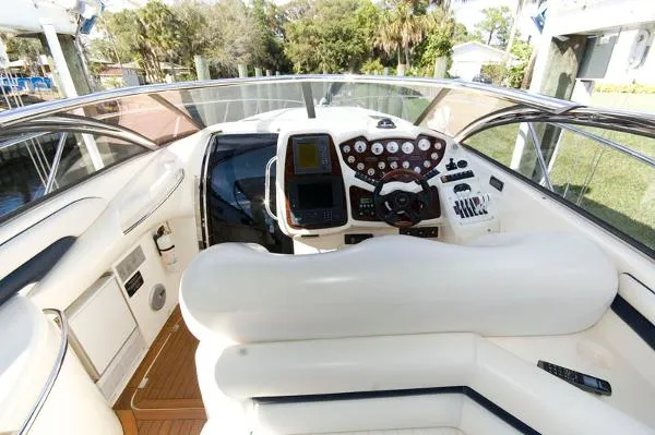 Slide: The Image of Sunseeker Superhawk 48 1999 - 4