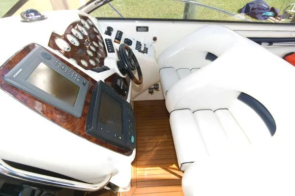 Slide: The Image of Sunseeker Superhawk 48 1999 - 6