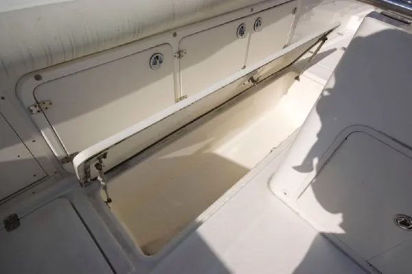 Slide: The Image of Century 3200 Center Console (MD) 2004 - 8