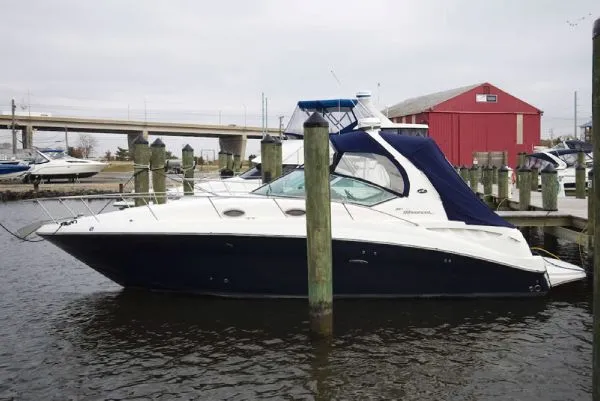 Slide: The Image of Sea Ray 320 Sundancer MD 2005 - 0