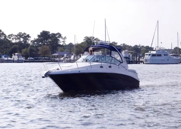 Slide: The Image of Sea Ray 320 Sundancer MD 2005 - 1