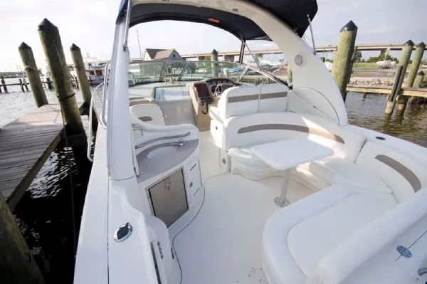 Slide: The Image of Sea Ray 320 Sundancer MD 2005 - 4